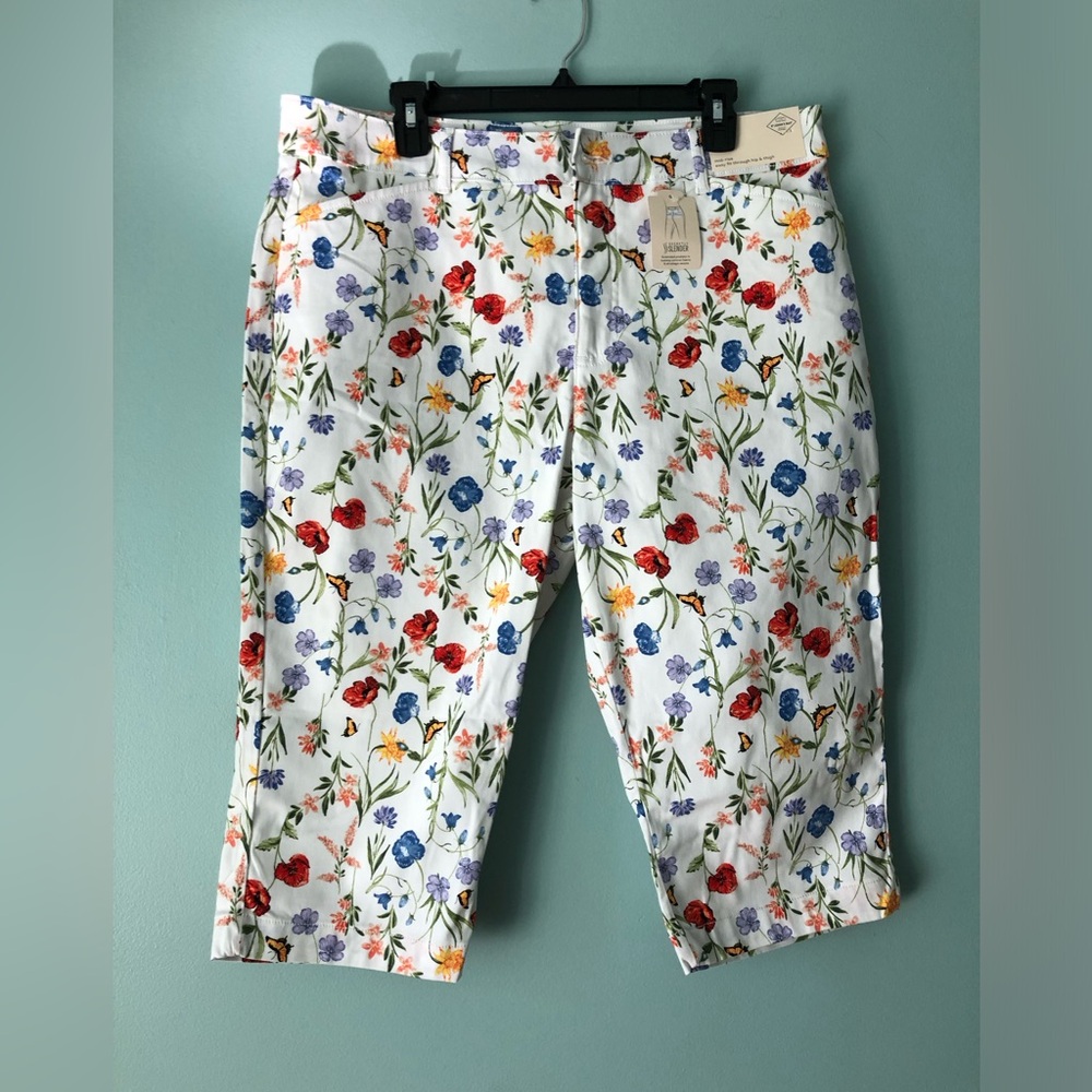 NWT St. John’s Bay Capri Pant